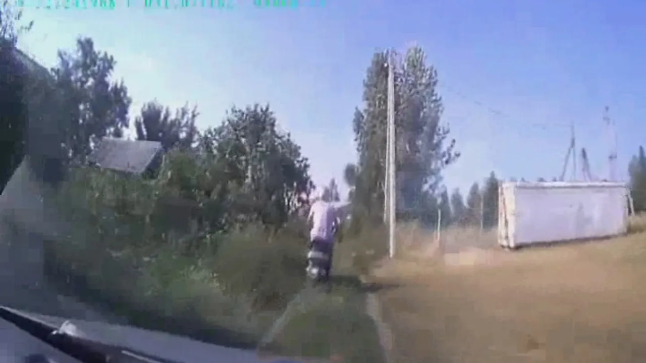 В Гомельском районе мужчина на скутере пытался уйти от ГАИ