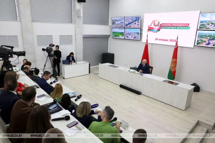 Лукашенко заявил, что власти Литвы уничтожили свою страну