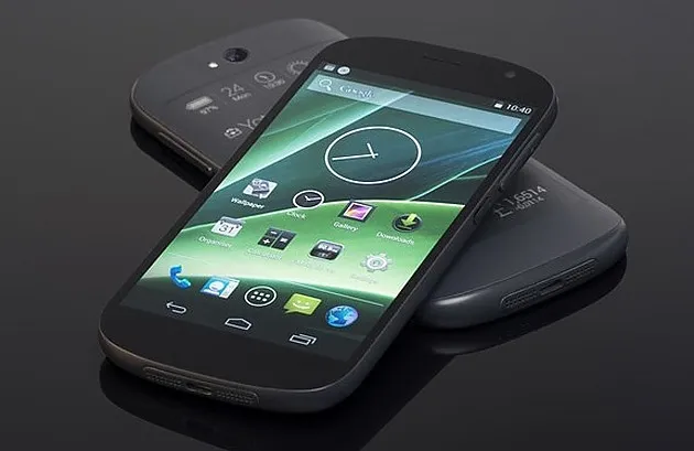 Российский смартфон YotaPhone 2 будет анонсирован в начале декабря