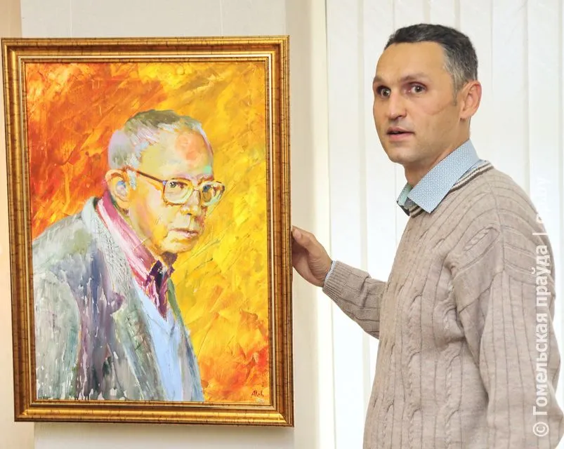 В Светлогорске открылась выставка картин Олега Курашова