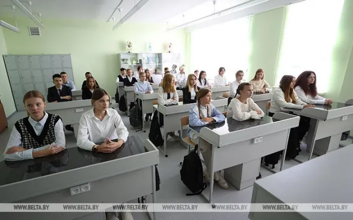 Уроки ко Дню народного единства проходят в учреждениях общего среднего образования