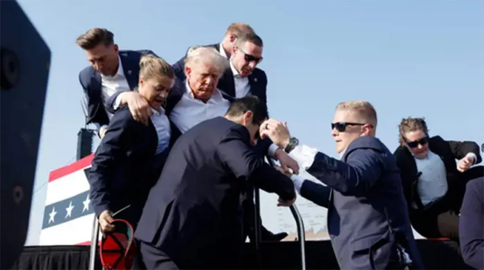 На Трампа совершено покушение во время митинга в Пенсильвании