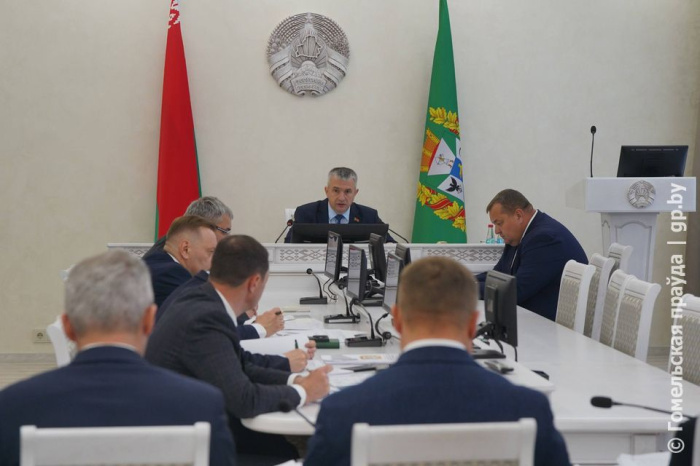 В каждой палате комфортные условия: на совещании под руководством председателя облисполкома Ивана Крупко рассмотрели ход ремонтных работ в Мозырском роддоме