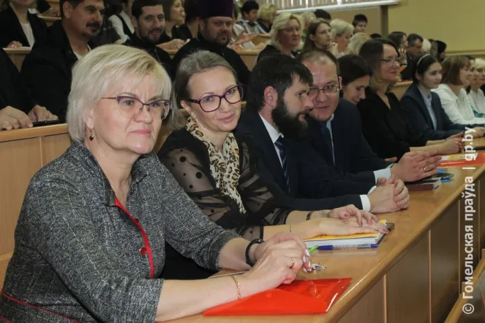 На базе Мозырского государственного педагогического университета им. И.П.Шамякина проходят IХ Туровские Епархиальные Образовательные Чтения 