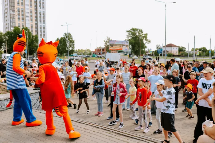 Лето начинается с улыбок: что «Санта» подарила гомельчанам в День защиты детей