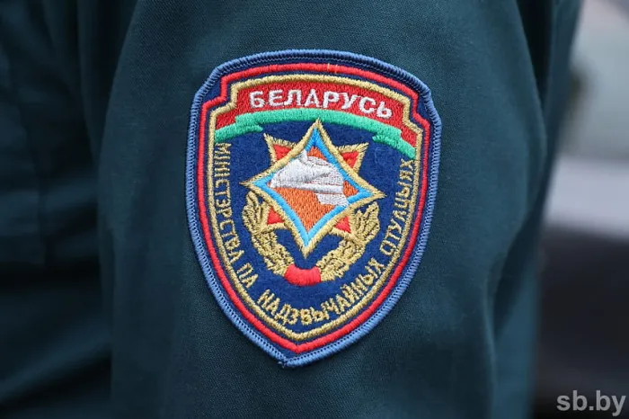 В Гомельском районе спасатели ночью нашли парня, заблудившегося в поле рядом с болотами