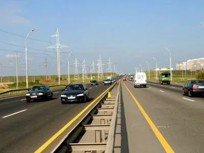На участке трассы М5 Минск — Гомель снизили максимально разрешенную скорость для легковых автомобилей
