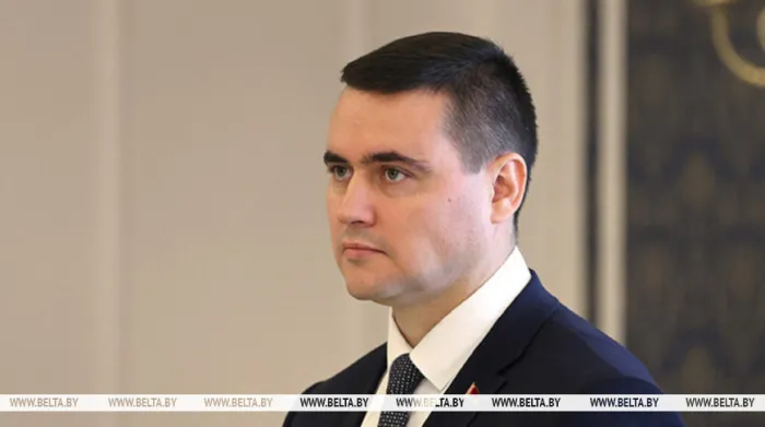 Иванец: в университетах появится дисциплина об основах использования технологии ИИ
