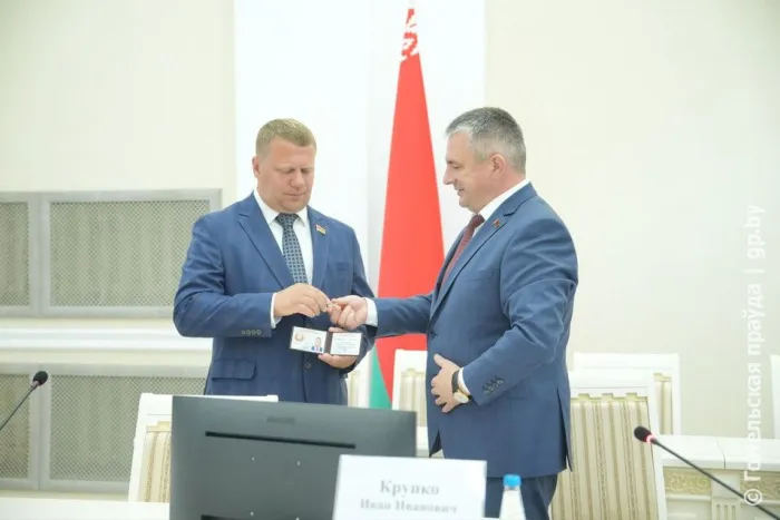 Губернатор Гомельщины представил Александра Веремеева в должности председателя Петриковского райисполкома 