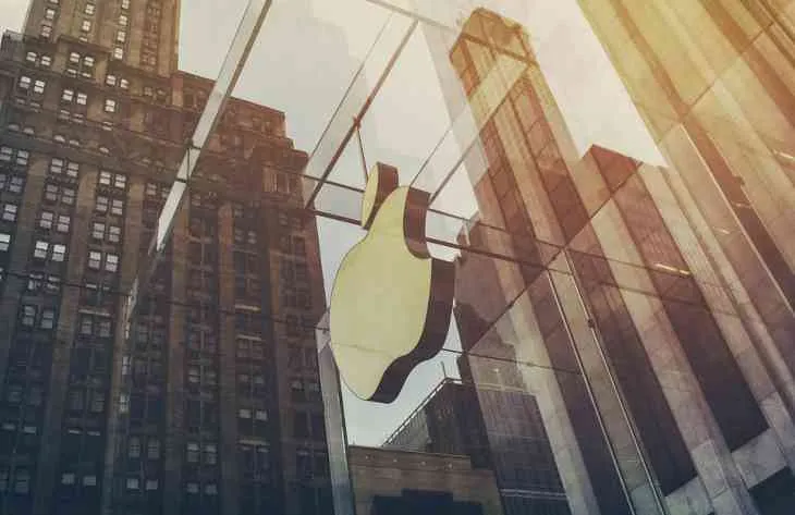 Компания Apple вложила в Intel 1 миллиард долларов