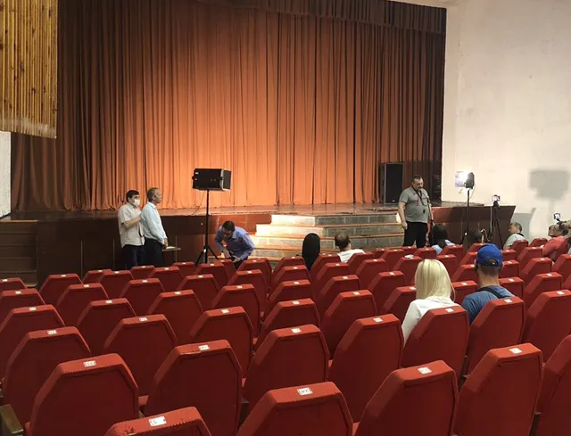 ФОТОФАКТ. Гомельчан позвали на агитацию против Лукашенко. Никто не пришел