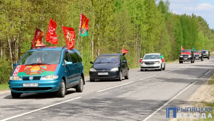 Автопробег памяти, посвященный Великой Победе, прошел на Наровлянщине
