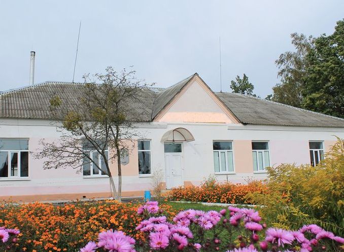 Школа раздора в Капличах