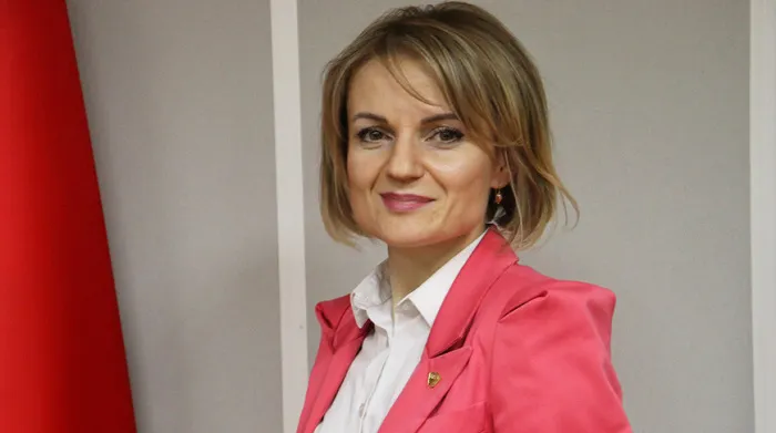 Мнение: важно воспитывать патриотизм в молодежной среде через конкретные проекты и дела