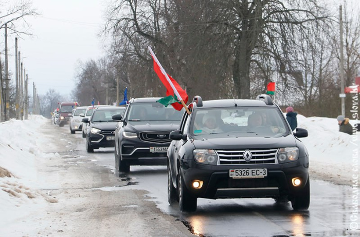 В Рогачеве автопробегом отметили 82-ю годовщину освобождения города от немецко-фашистских захватчиков
