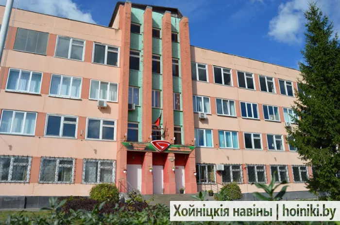 Хойникский завод гидроаппаратуры увеличил выпуск продукции для Минского тракторного завода