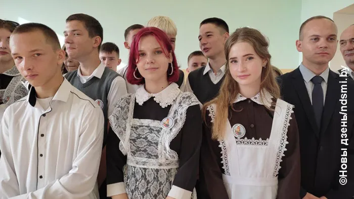 Глава депутатского корпуса области Екатерина Зенкевич поздравила учеников и педагогов Солонской школы Жлобинского района с Днем знаний