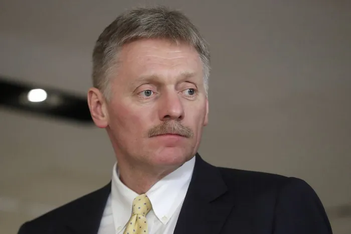 Песков опроверг слухи о всеобщей мобилизации в России 9 мая