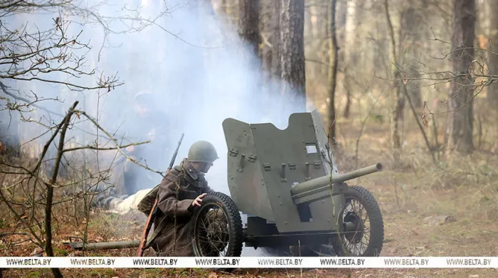 Военно-историческая реконструкция, посвященная Гомельско-Речицкой наступательной операции, прошла в Гомельском районе