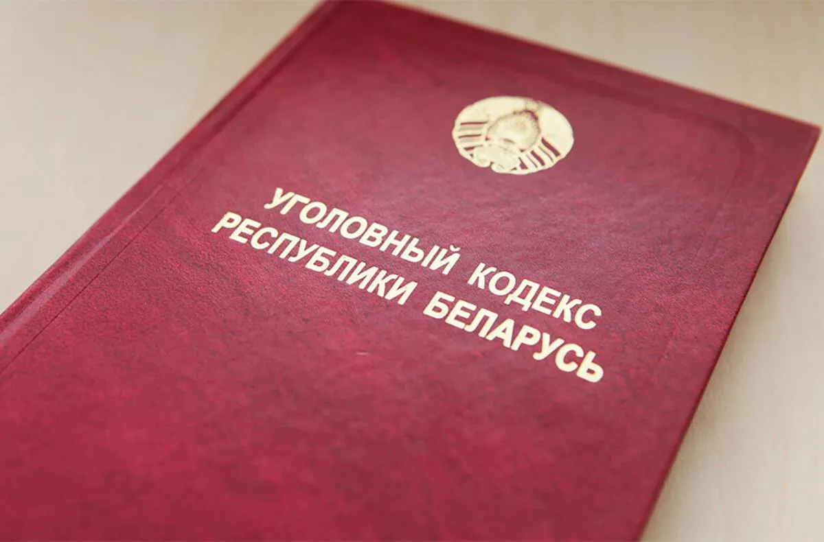 В Добрушском районе из-за служебной халатности малолетняя оказалась в приемной семье, где ее насиловал ранее судимый приемный отец 