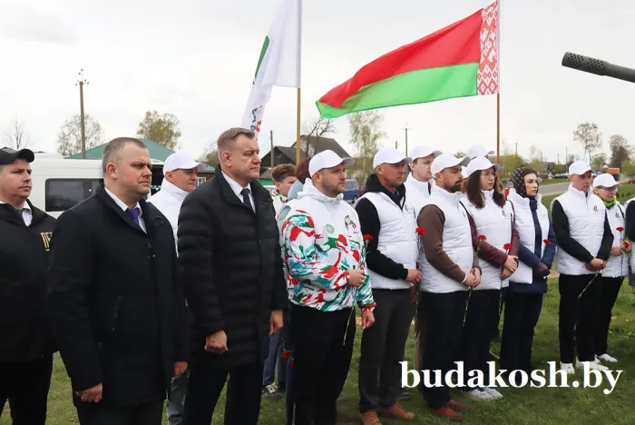 Районная акция «Вечная память героям! Мы помним!» в рамках проекта Гомельского областного отделения партии «Белая Русь» «Сад Великой Победы» прошла в Уваровичах