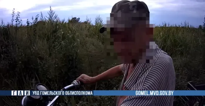 Сотрудники ГАИ в Хойникском районе задержали пьяного мопедиста