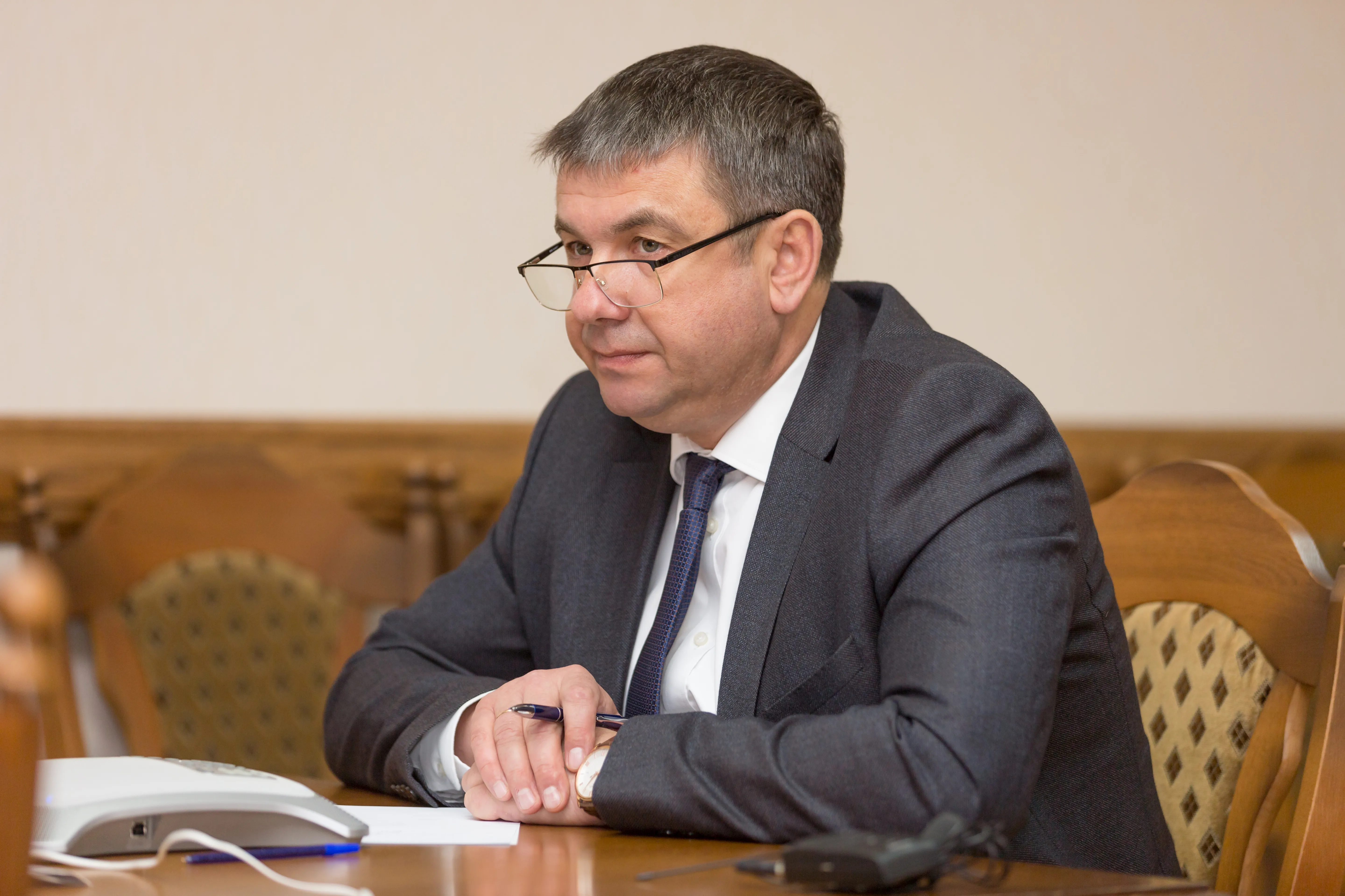 Юрий Шулейко провел прямую телефонную линию в Корме