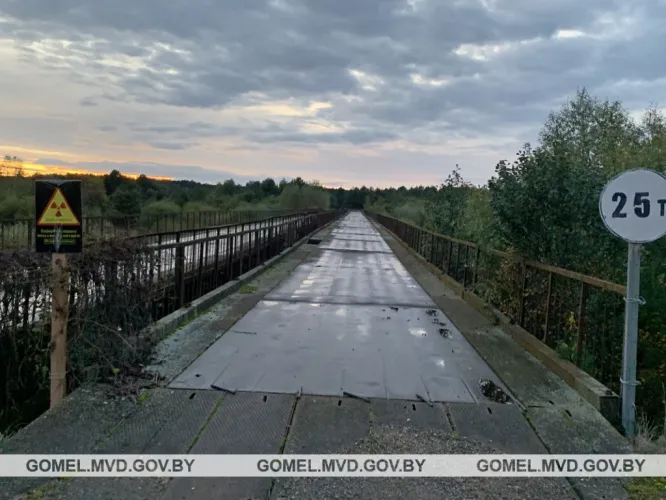В Ветковском районе милиционеры задержали двоих мужчин, которые разрушали мост