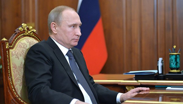 Путин обсудил с Порошенко положение осужденных на Украине россиян