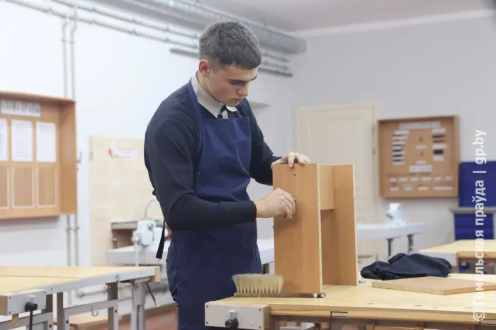 Председатель облисполкома Иван Крупко ознакомился с работой Литвиновичской средней школы