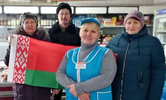 Продавцу и медику дают наказ сельчане. Жлобинчане поддерживают своих делегатов