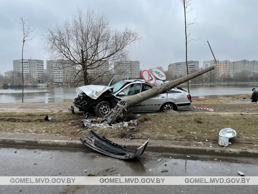 За сутки в Гомельской области произошло 2 ДТП: два человека пострадали, один погиб