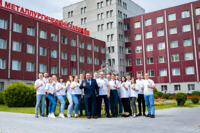 Быть металлургом здорово. На БМЗ работать не только престижно, но и материально выгодно