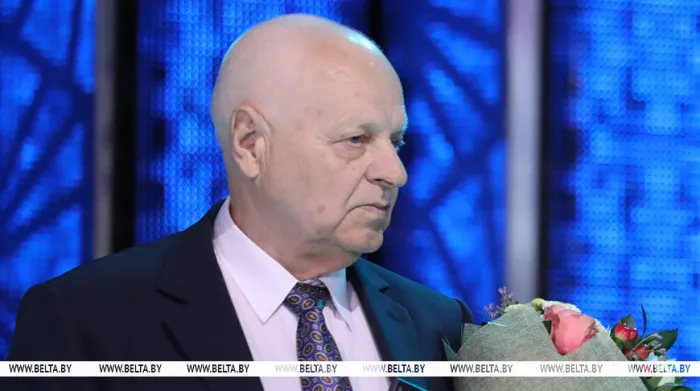 Лукашенко поздравил народного артиста Беларуси Анатолия Алая с 85-летием