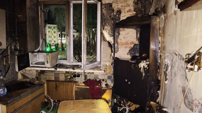 Мужчина погиб при пожаре в четырехэтажном доме на улице Трудовой в Гомеле