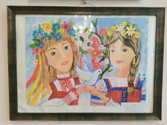 В Гомельском областном центре народного творчества открылась выставка «Сила единства»