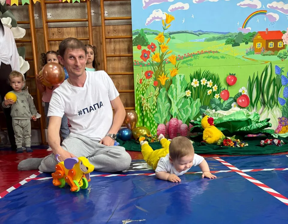 В Мозыре прошел захватывающий праздник для самых юных спортсменов – «Забег в ползунках»