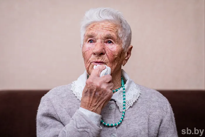 Сушила хлеб, чтобы не умерли брат и сестра: Ольга Хростик из Лельчицкого района — о войне, плене и победе