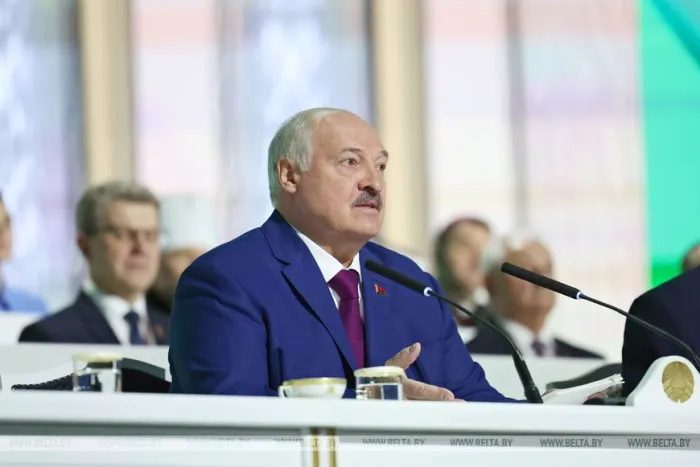 Лукашенко на ВНС: кроме Беларуси, нет в мире для нас другой светлой, доброй, любимой нами и любящей нас земли