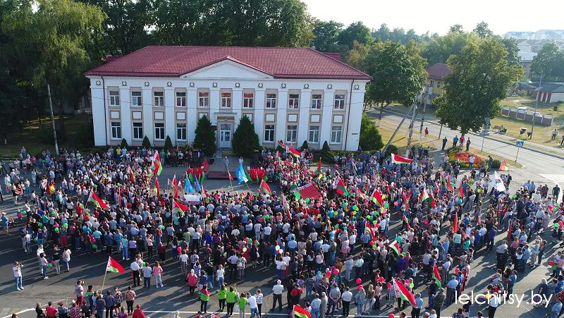 "За Беларусь": в Лельчицах прошёл митинг