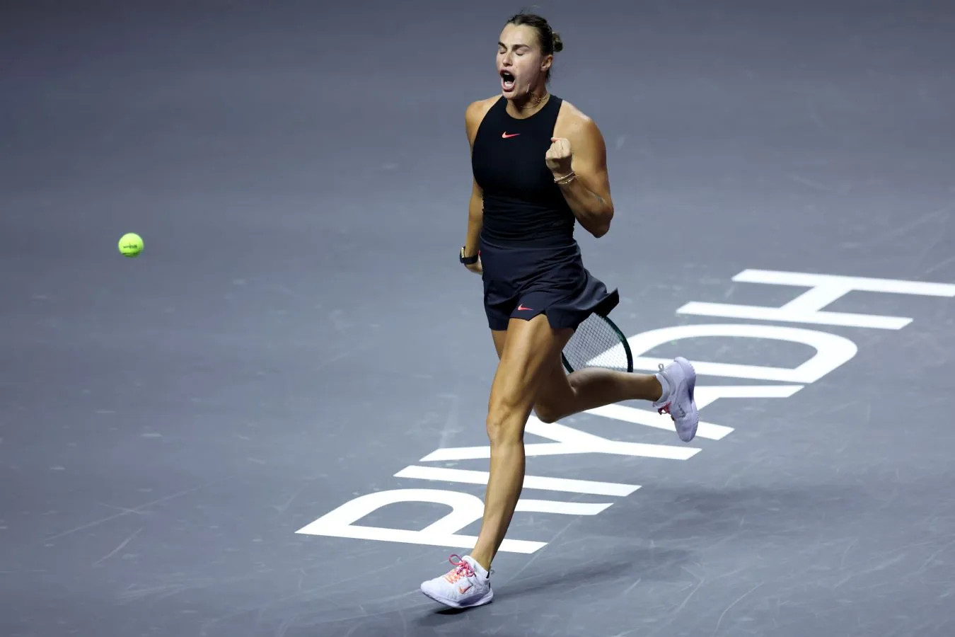Арина Соболенко выиграла второй матч на Итоговом турнире WTA 2025