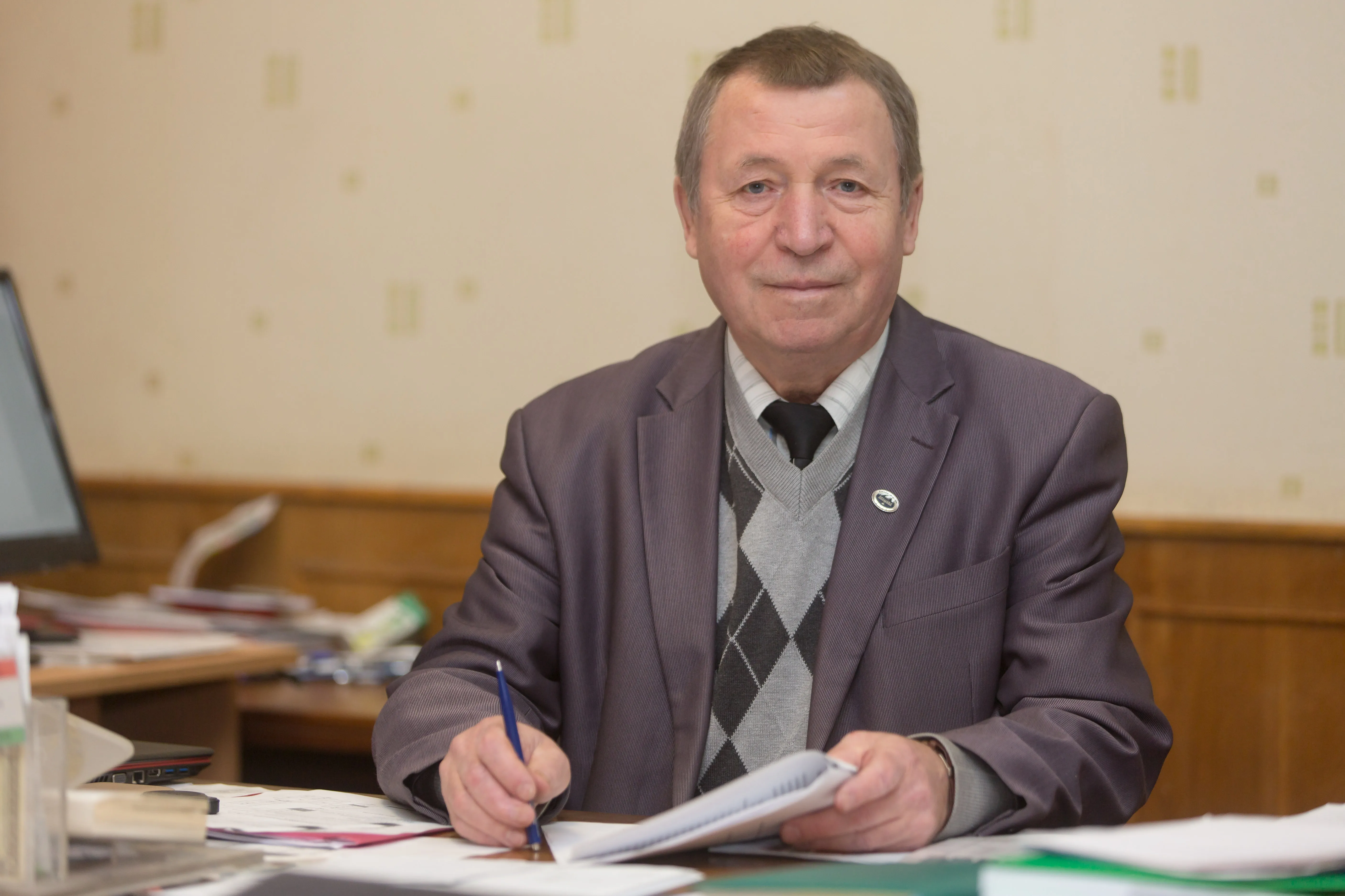 Виктор Кириенко рассказал об отношении жителей области к финансам, выборам и планам на будущее