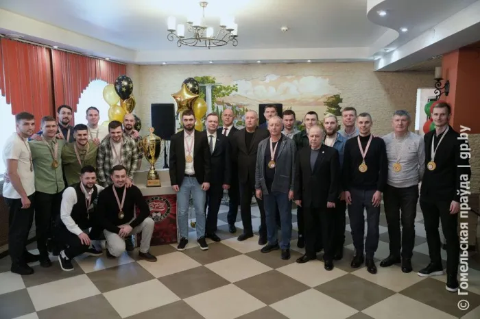 В Гомеле состоялось чествование игроков и тренерского штаба мини-футбольного клуба ВРЗ, ставшего обладателем Кубка Беларуси
