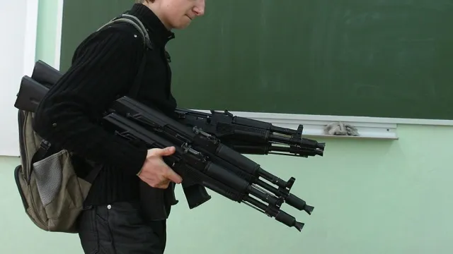 Четыре жителя Рогачевского района незаконно хранили оружие и боеприпасы