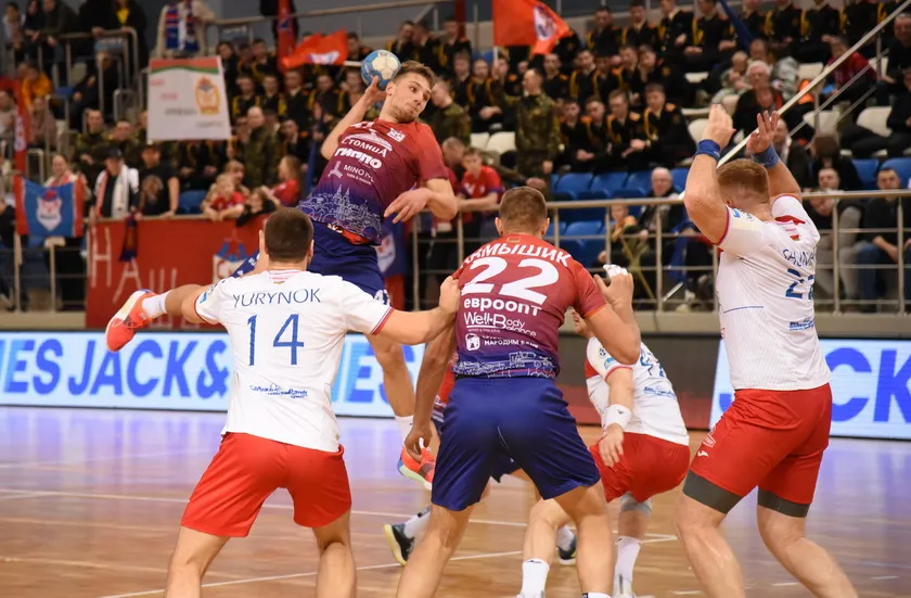 Прошел матч лидеров чемпионата Беларуси по гандболу