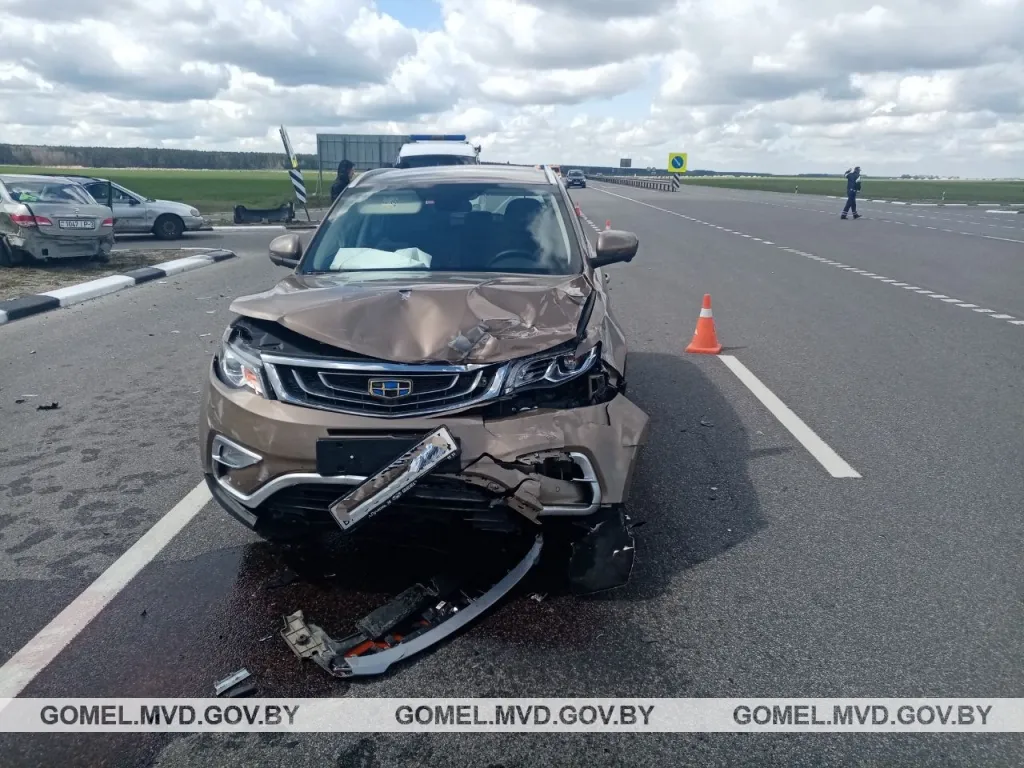 В Гомельской области за сутки произошло 2 ДТП, 4 человека пострадали