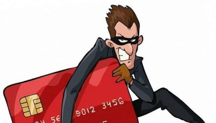 Кто и почему использует банковские карты с целью заработка, который на деле оказывается незаконным