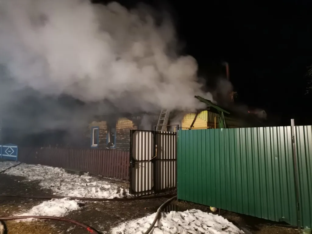 На пожаре в Ветковском районе погибли два брата: одному было 20, второму – 9 лет