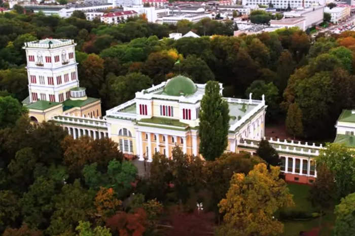 Что посмотреть в Гомеле: Дворец Румянцевых и Паскевичей. Аэровидео