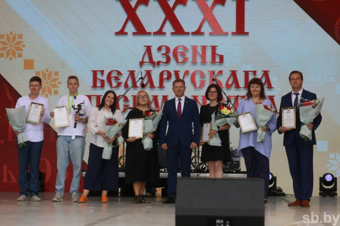 Победителей республиканского конкурса «Хвала рукам, что пахнут хлебом» наградили в Ивацевичах